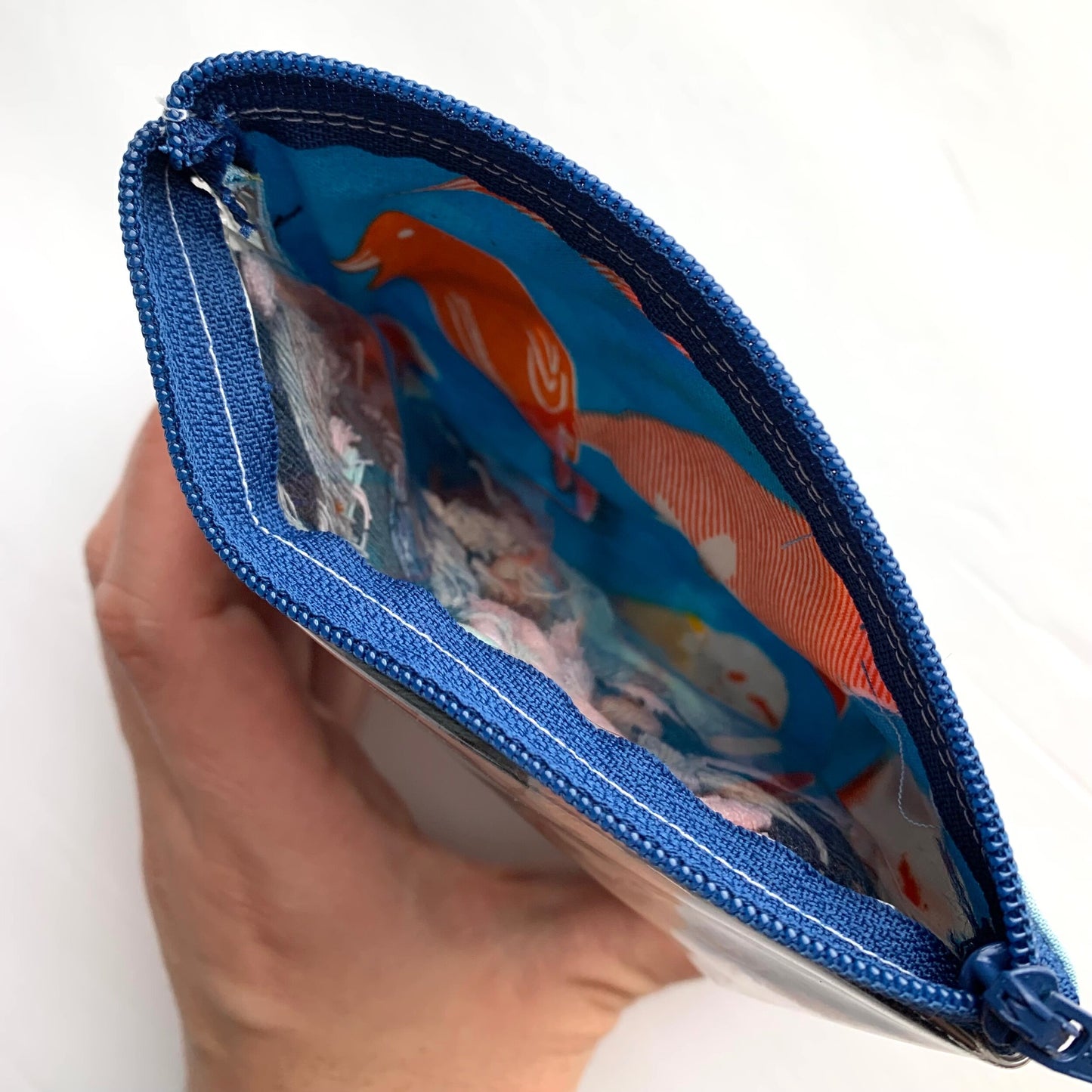 Mini upcycled pouch / 1 sided yarn filled